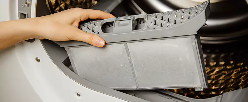 Signs Of A Clogged Dryer Lint Trap in North Chicago, Illinois